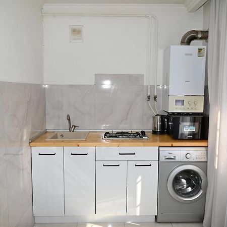 Cozy Apartment Near To The Metro H Kochar 19 Jerevan Eksteriør bilde