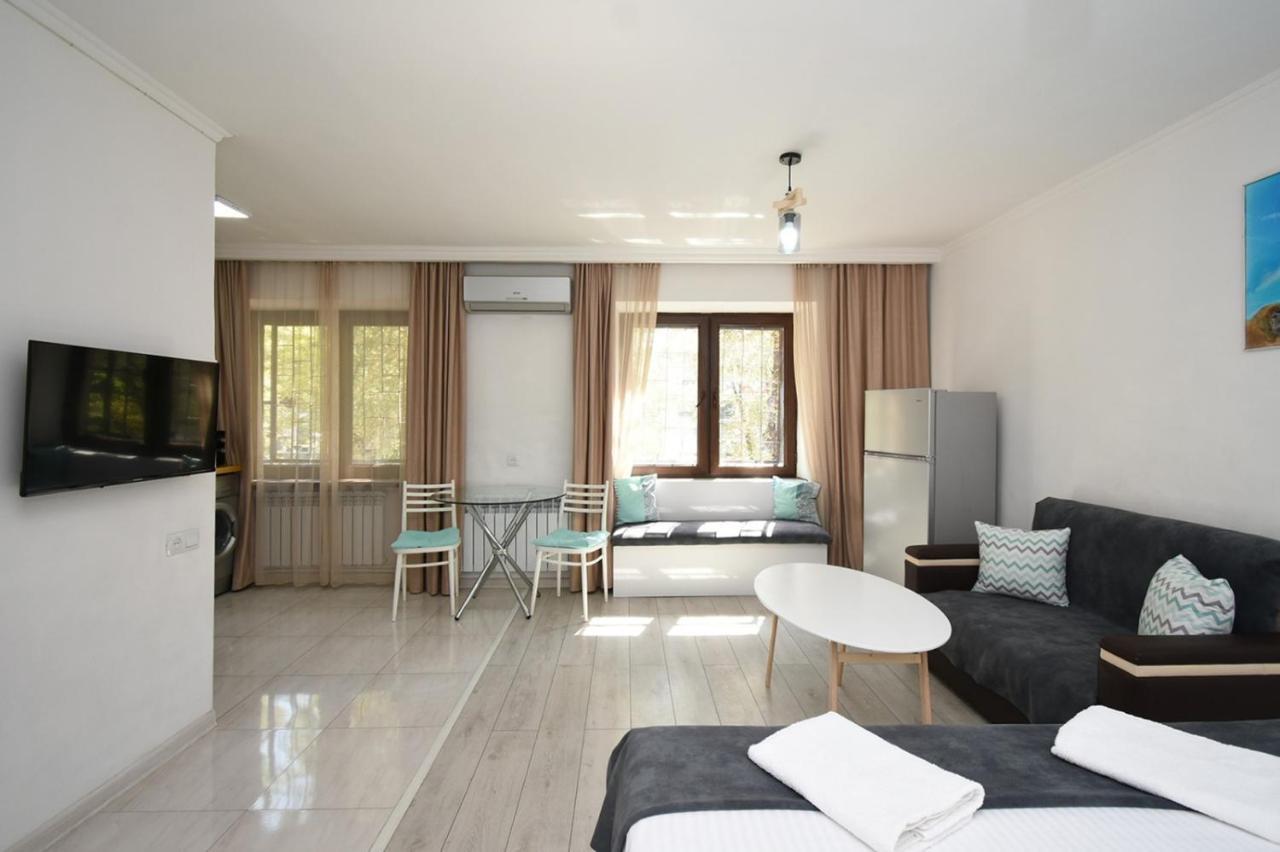 Cozy Apartment Near To The Metro H Kochar 19 Jerevan Eksteriør bilde