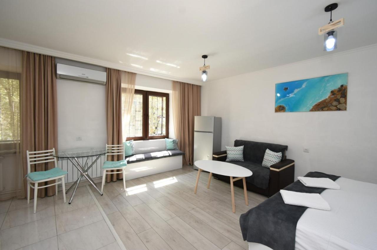 Cozy Apartment Near To The Metro H Kochar 19 Jerevan Eksteriør bilde