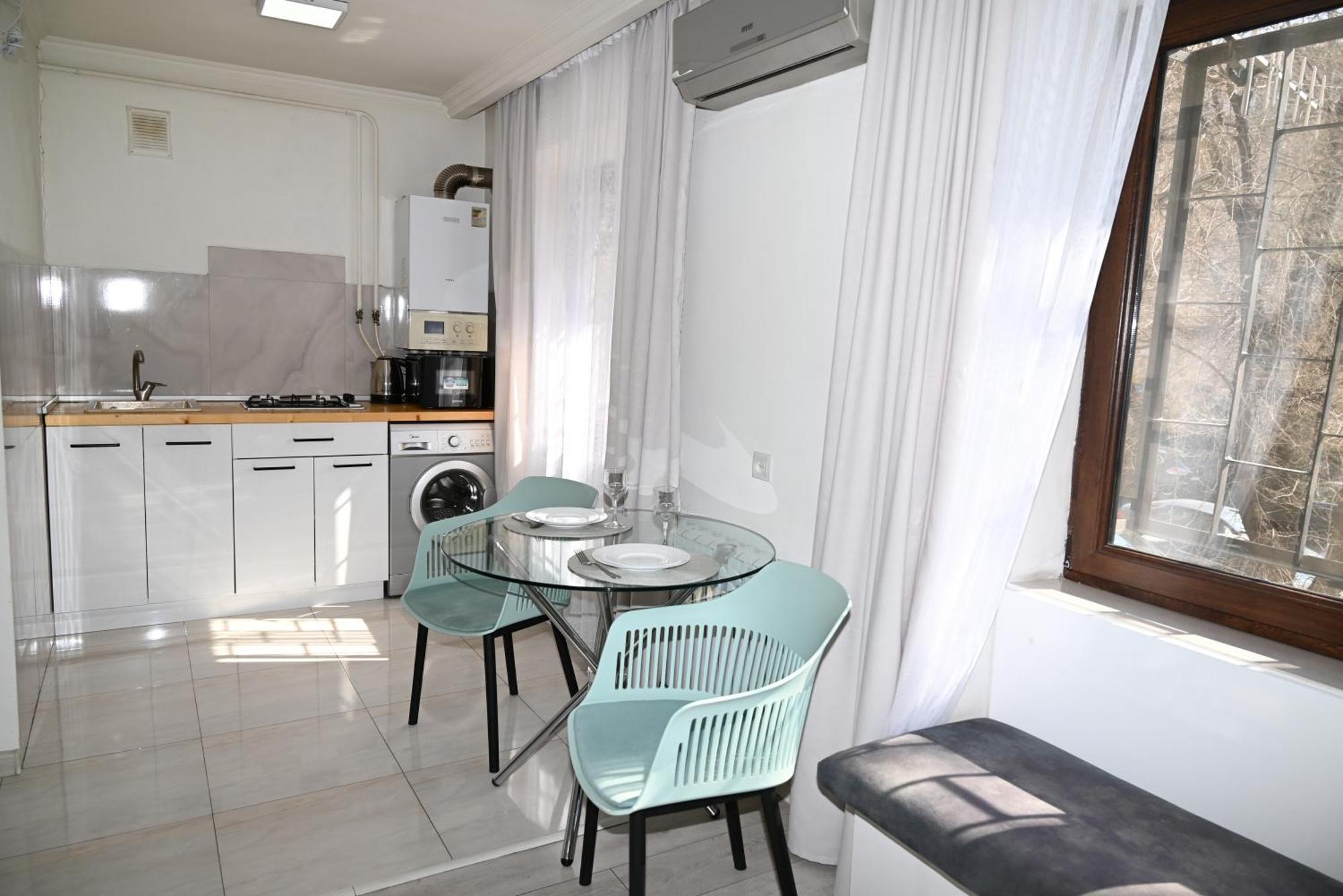 Cozy Apartment Near To The Metro H Kochar 19 Jerevan Eksteriør bilde